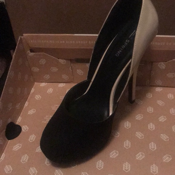 Shoes Black Cream Pump Poshmark